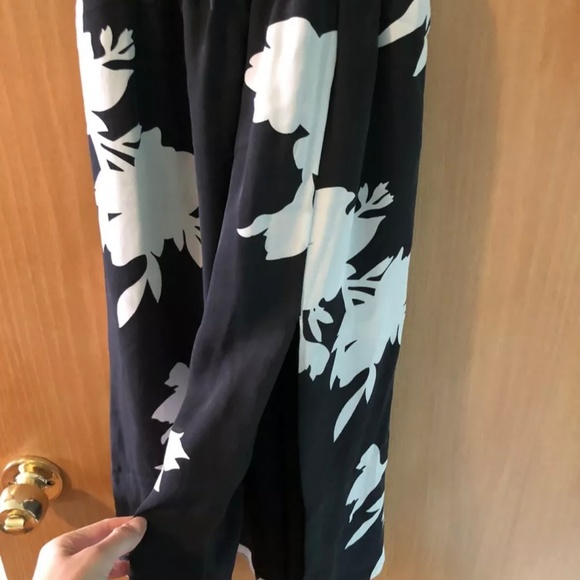 Joie Silk Jerelle Dress, Midi Halter, Side Slit, Black Floral, XS - Picture 8 of 9